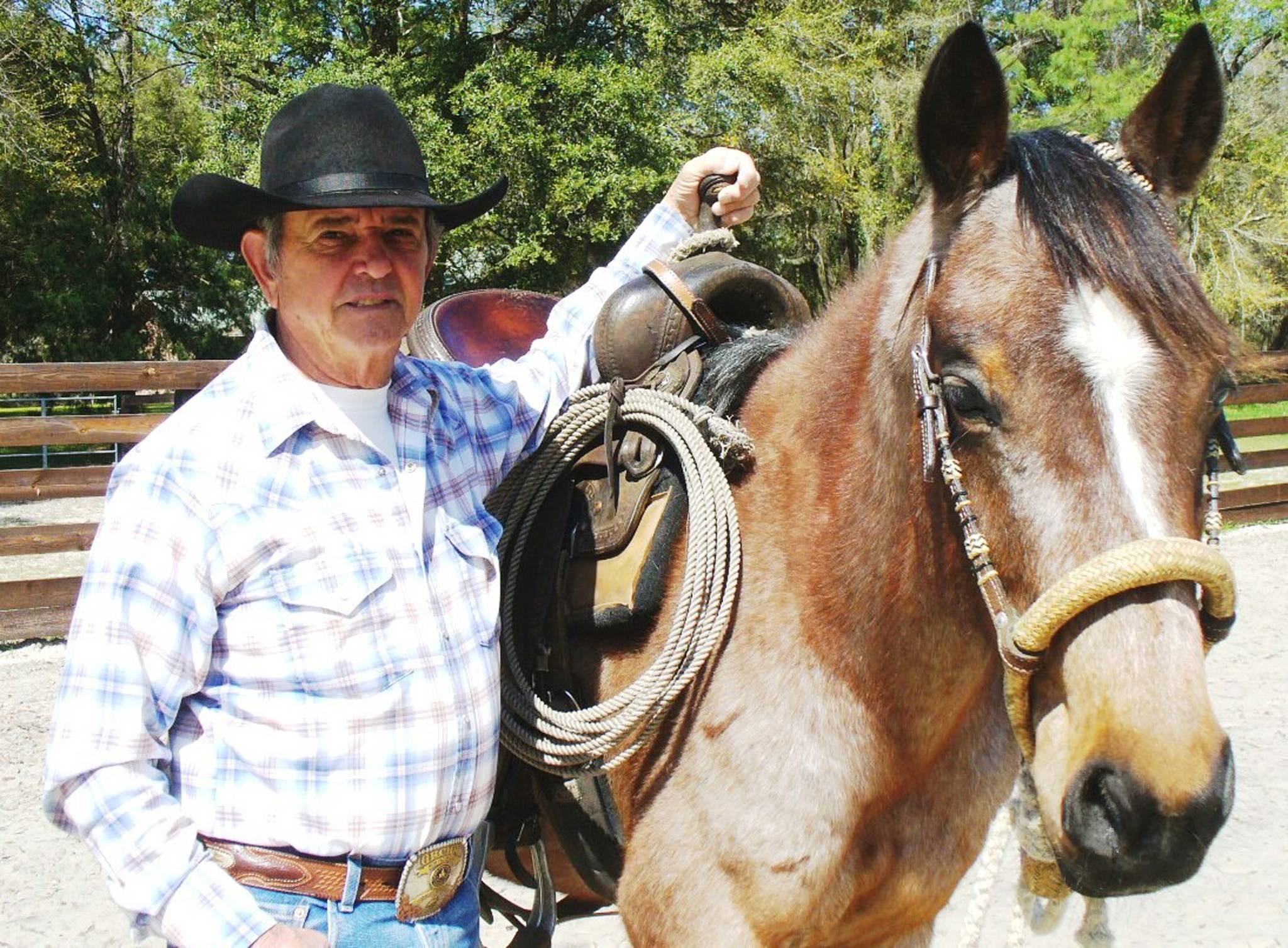 Author of "Alaska Challenge," Ralph Galeano poses with his horse, Billy Boonsmal.