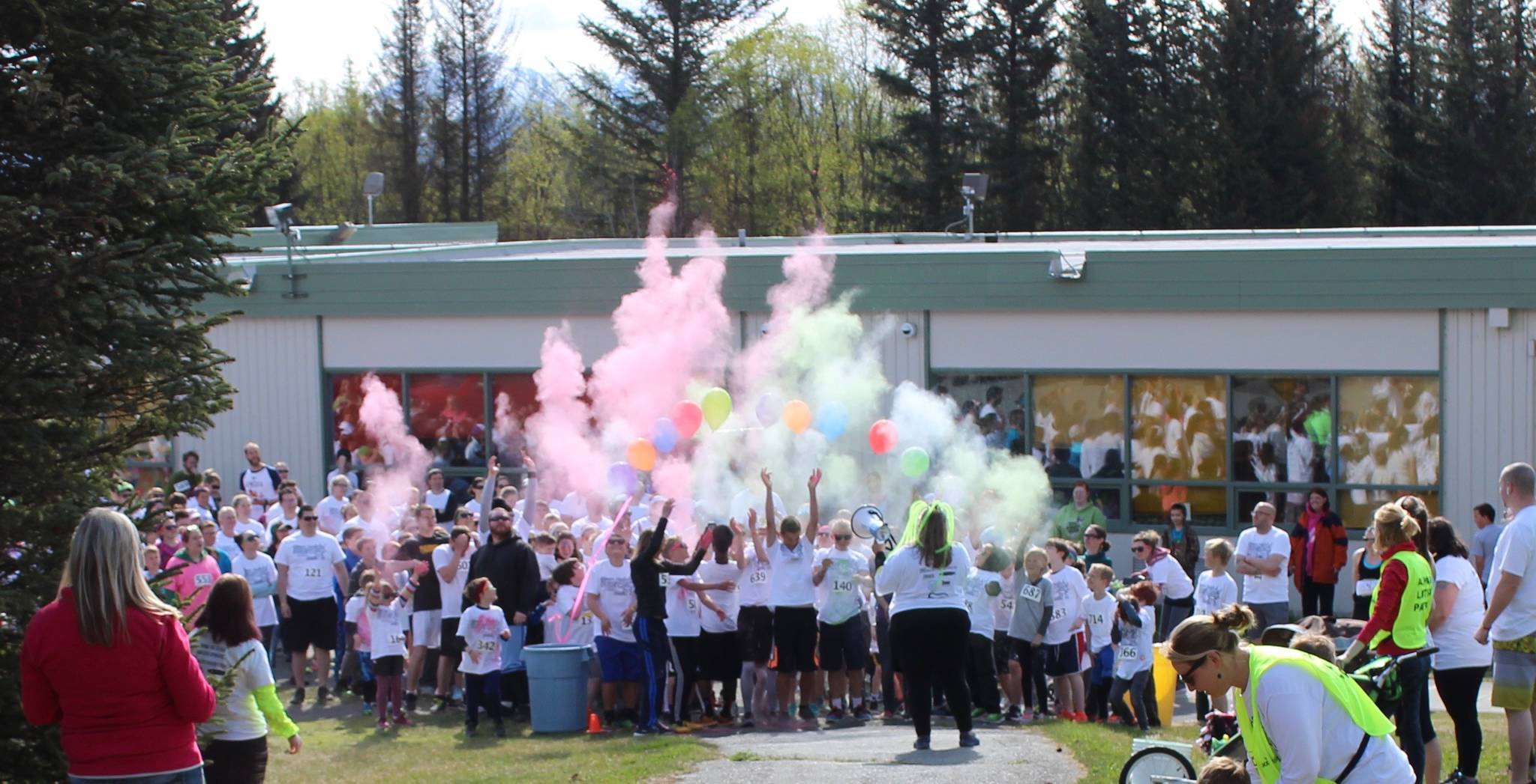 Colorful 5K draws enthusiastic crowd