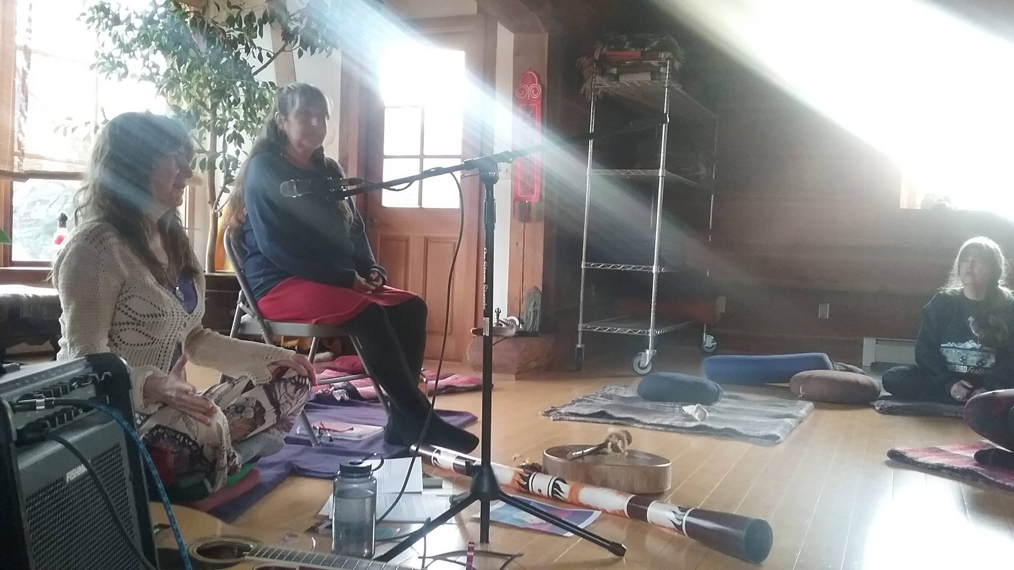 Shawn Zuke and Anita Christie conduct a sound healing workshop in Homer, Alaska. (Photo by Jennifer Tarnacki)
