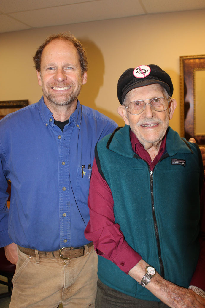 Jerry Vantrease joins his father, Jack, 94, a veteran and client of Friendship Center, for lunch at the Homer Senior Citizens’ dining room. -Photo by McKibben Jackinsky, Homer News