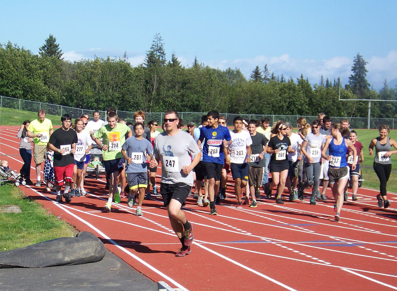 Friday’s K-Bay 5K was a fundraiser for the Children’s Tumor Foundation’s research of neurofibromatosis, a genetic disorder. -Photos by McKibben Jackinsky, Homer News