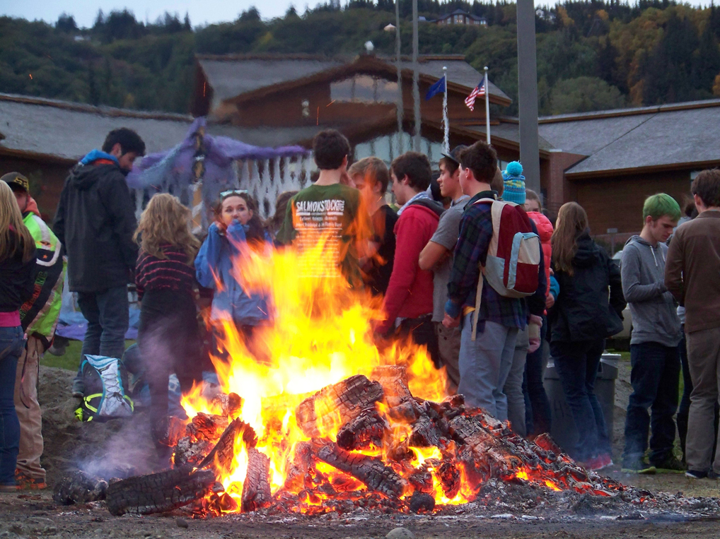 The outpouring of Mariner pride burned bright with a bonfire following the parade, and continued through the Mariners’ game against the Lathrop Malemutes on Saturday, in spite of the 49-0 loss.-Photo by McKibben Jackinsky, Homer News