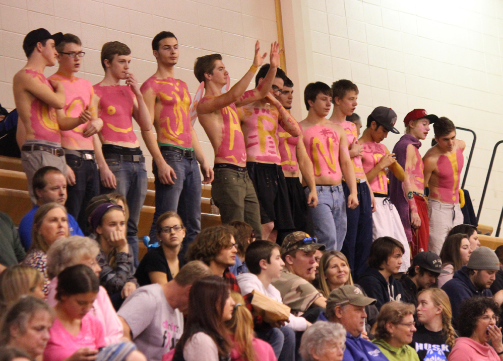 Mariner fans showed their true colors at Monday night’s game against the Nikiski Bulldogs, exchanging Mariner blue and gold for pink in honor of breast cancer awareness.-Photo by McKibben Jackinsky, Homer News