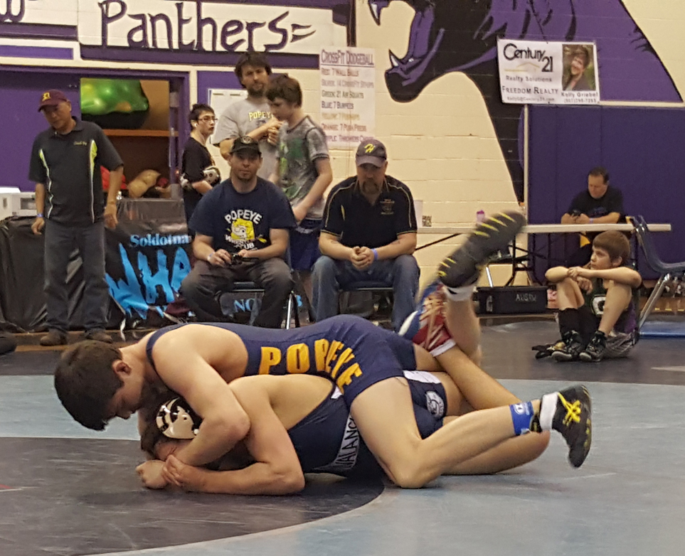 Wrestlers pick up wins in Soldotna tournament