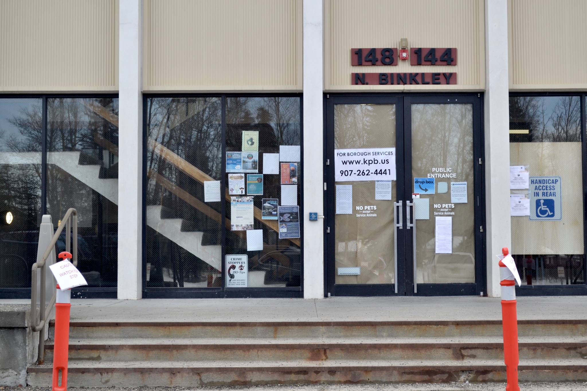 Like a number of public buildings, the Kenai Peninsula Borough School District building in Soldotna is closed.                                Victoria Petersen / Peninsula Clarion