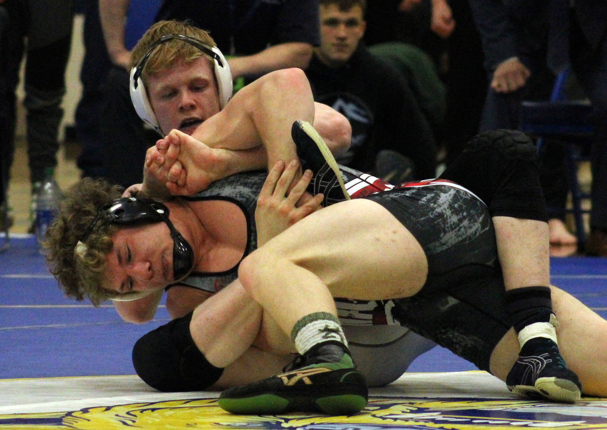 Soldotna’s Sean Babitt wrestles to a Division I state title at 189 pounds against Wasilla’s Colton Lindquist on Saturday, May 22, 2021, at Bartlett High School in Anchorage, Alaska. (Photo by Tim Rockey/Frontiersman)