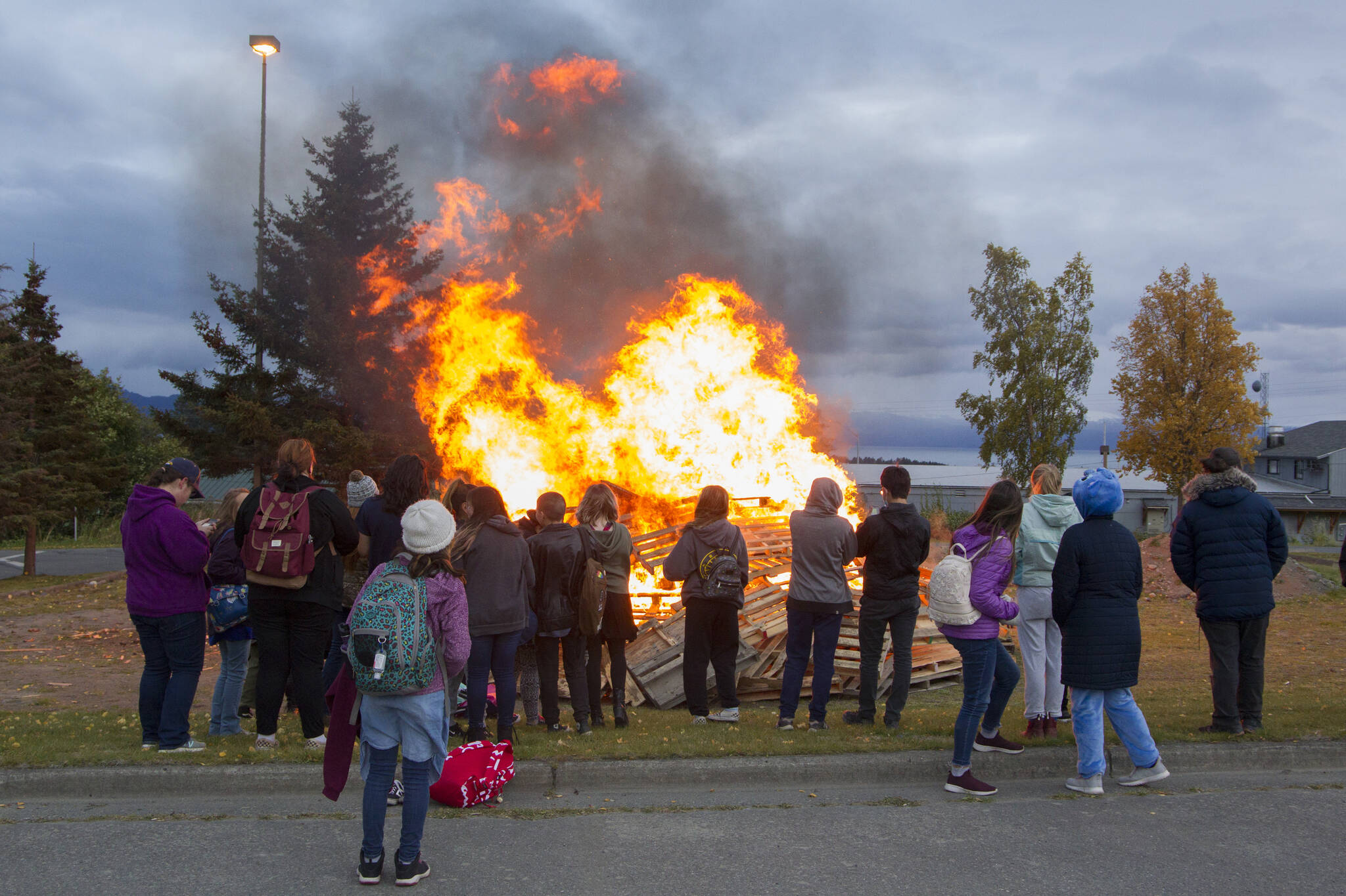 Homer High School hosted a bonfire in the lower parking lot for students to enjoy after the homecoming parade Friday, Oct. 1. (Photo by Sarah Knapp/ Homer News)