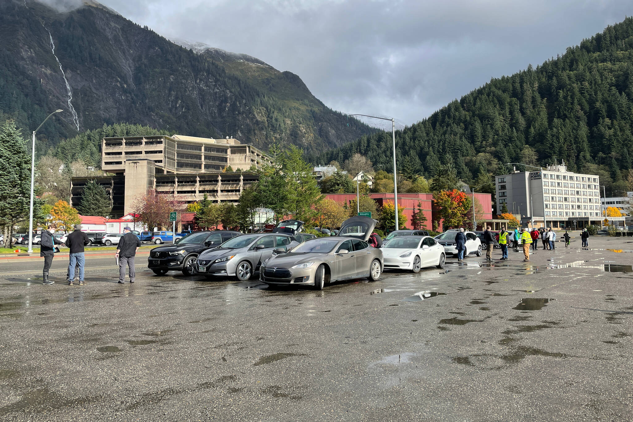 Michael S. Lockett / Juneau Empire
The Juneau Electric Vehicle Association held its eighth annual meet-up for National Drive Electric Week on Saturday.