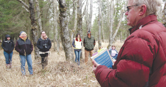 Dr. Alan Boraas leads a tour of Kalifornsky Village, a former Native settlement, in April 2014. Boraas was a professor of anthropology at Kenai Peninsula College, an honorary member of the Kenaitze Indian Tribe and the driving force behind the creation, maintenance and expansion of the Tsalteshi Ski Trails.
(Photo courtesy of Jenny Neyman)
