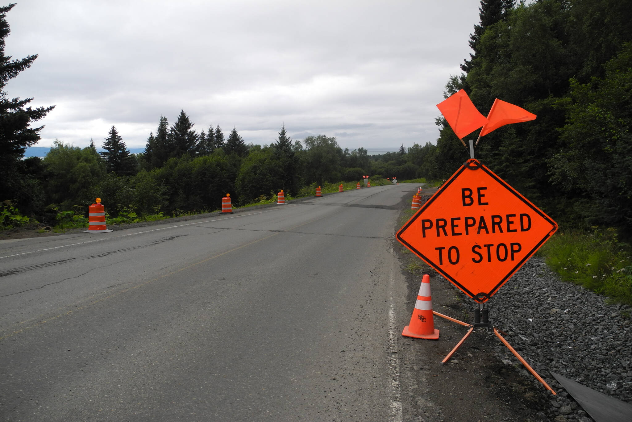 Sign indicating upcoming construction on East Hill Road on Monday, July 25, 2022, in Homer, Alaska. (Photo by Charlie Menke/Homer News)