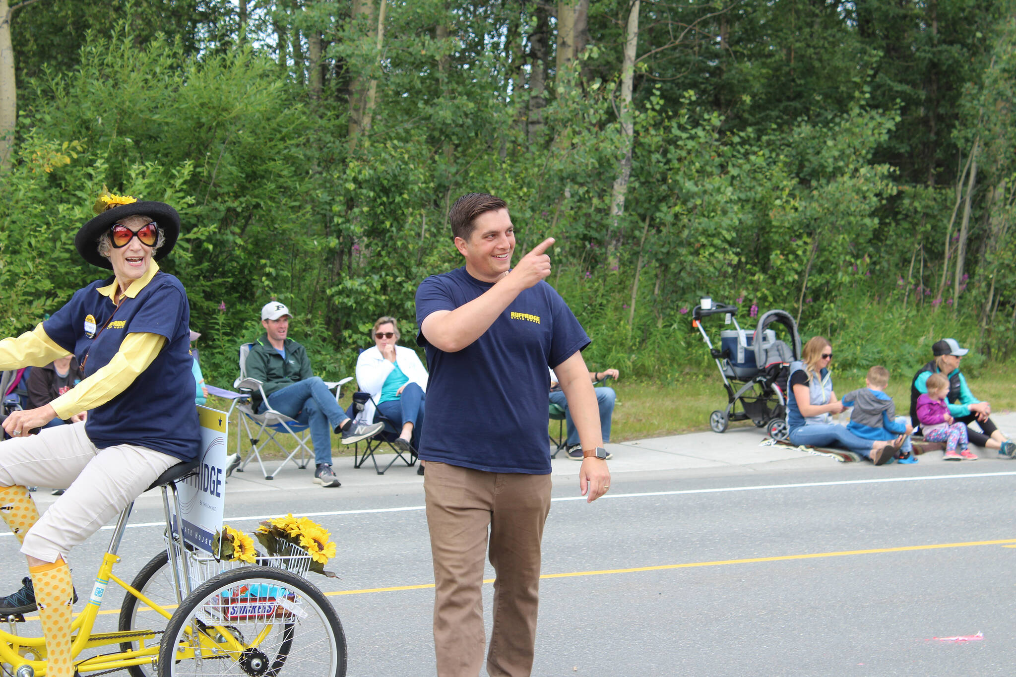 2022 Alaska State House candidate Justin Ruffridge hands out candy during the 65th annual Soldotna Progress Days Parade on Saturday, July 23, 2022, in Soldotna, Alaska. (Ashlyn O’Hara/Peninsula Clarion)