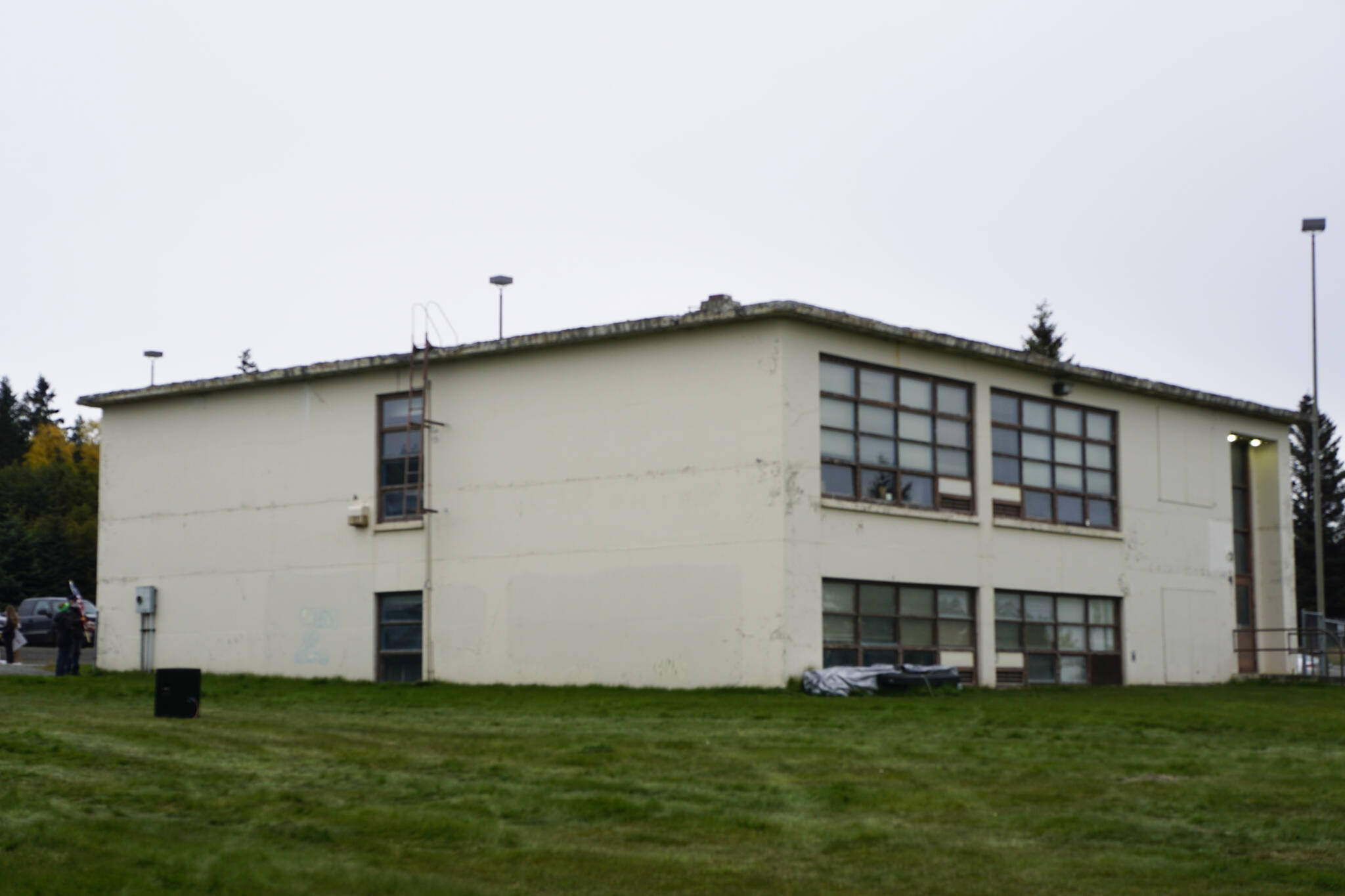 The small Homer Educational and Recreational Complex, or HERC, building is seen here on Oct. 2, 2021, in Homer, Alaska. Known as HERC 2, the former school building had been used as a shop by the Public Works Department, but staff relocated into HERC 1, the larger building, after cracks appeared in the walls and city officials had concerns about the building collapsing during an earthquake. (Photo by Michael Armstrong/Homer News)