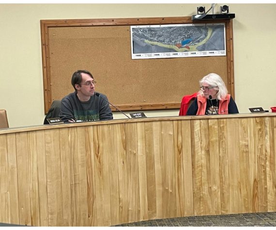 Library Director Dave Berry and Advisory Board Chair Kate Finn on Tuesday Jan. 17 at Homer City Hall. Photo by Emilie Springer