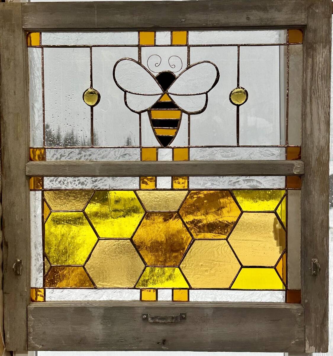Stained-glass bumble bee by Mike de Sanno, who will be creating a piece during the Ready Set Art fundraiser for Ptarmigan Arts. (Photo provided by Mike de Sanno)