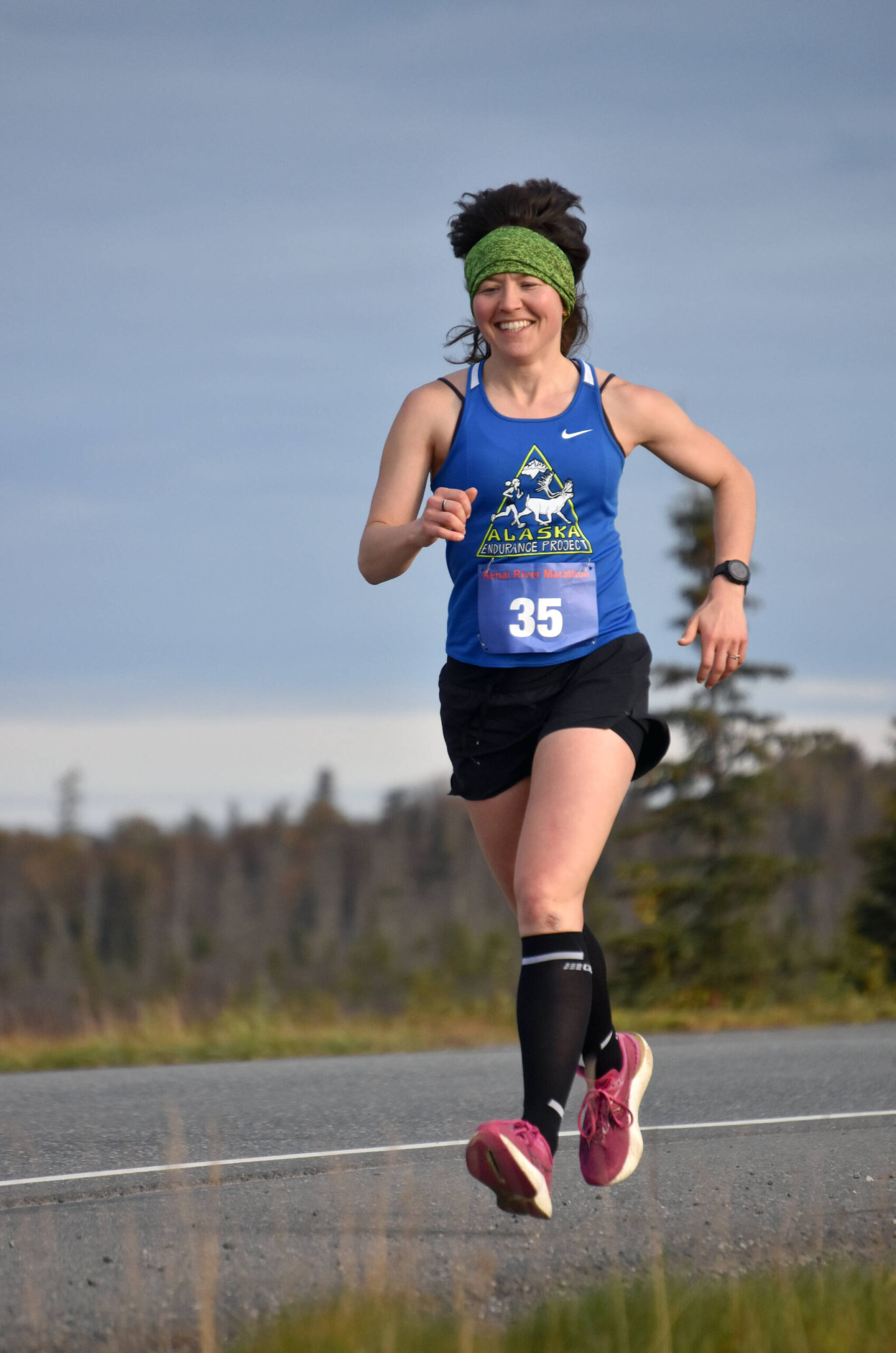 Julianne Dickerson of Anchorage runs to victory in the women’s marathon at the Kenai River Marathon on Sunday, Sept. 24, 2023, in Kenai, Alaska. (Photo by Jeff Helminiak/Peninsula Clarion)