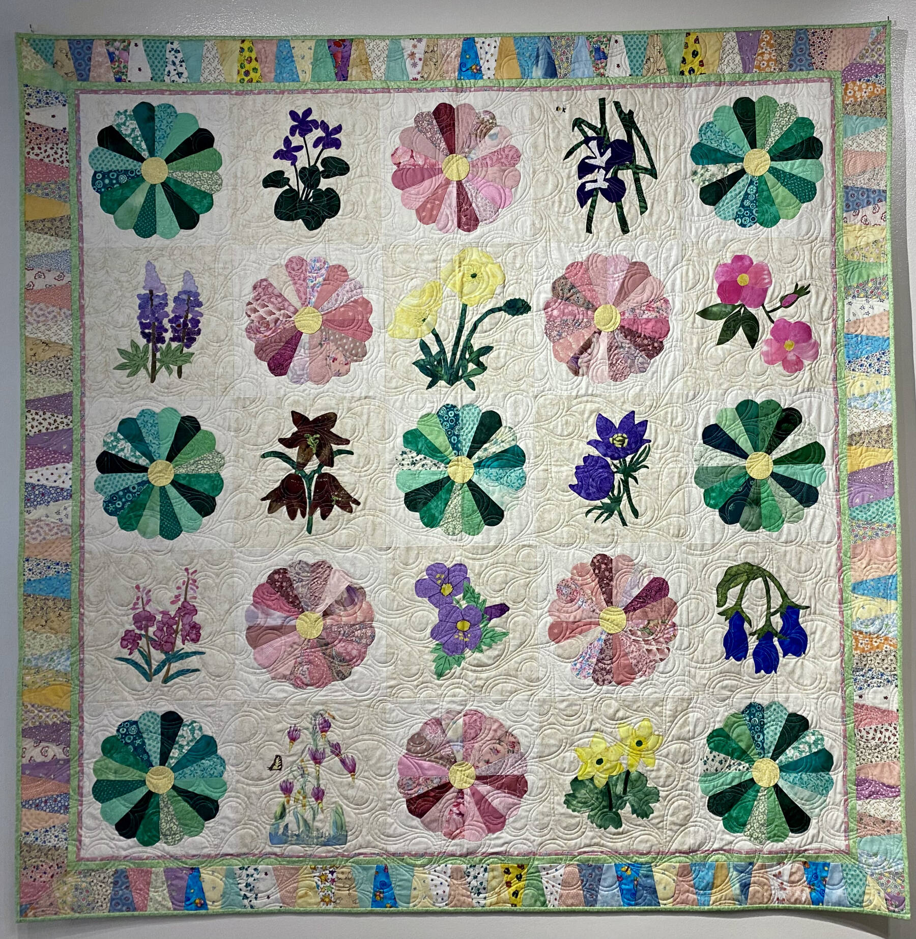 A raffle drawing for this quilt will be held at the Pratt Museum on First Friday, Dec. 1, 2023 in Homer, Alaska. Photo provided by the Pratt Museum