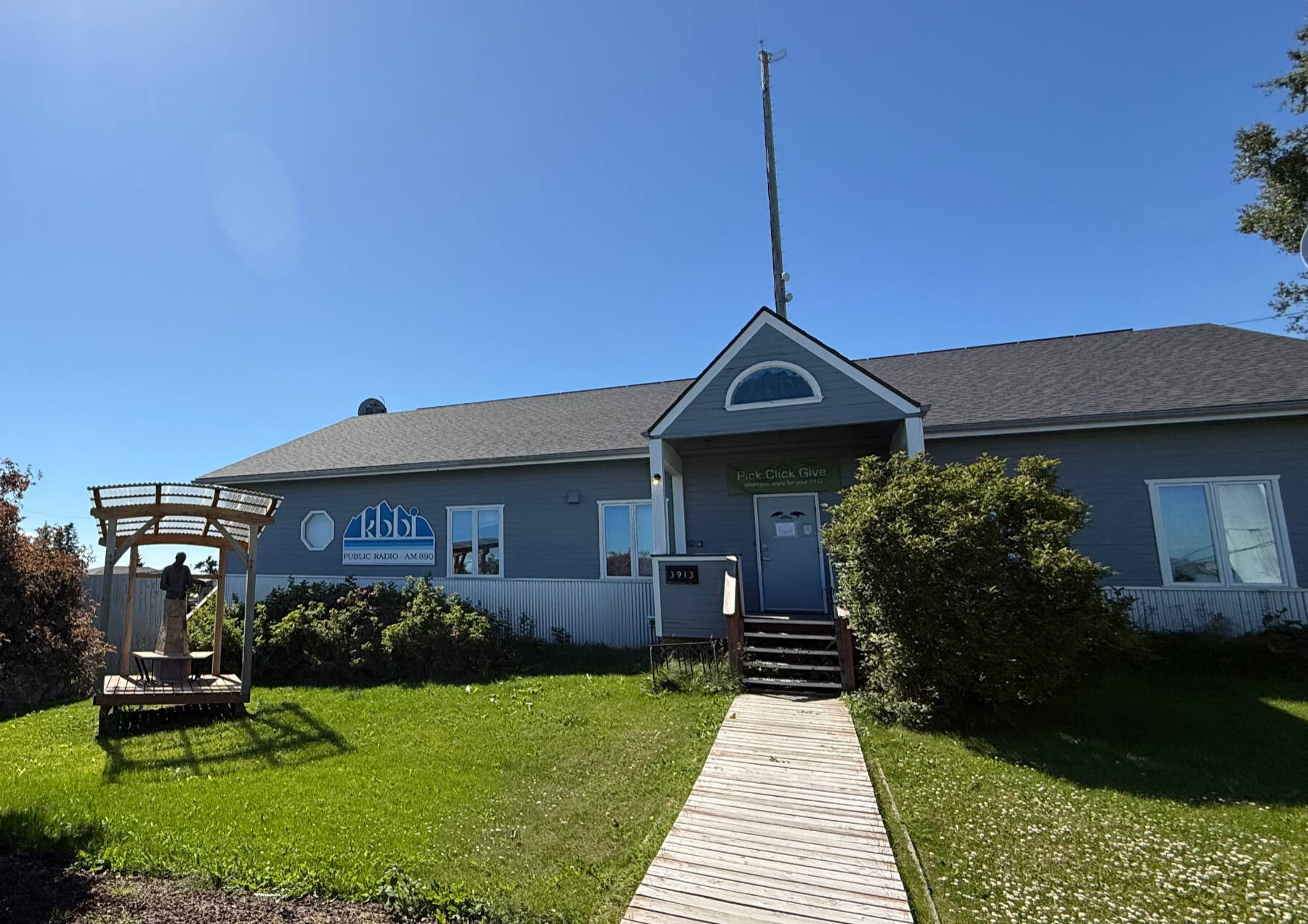 The KBBI AM 890 station is located on Kachemak Way in Homer, Alaska. (Photo by Chloe Pleznac/Homer News)