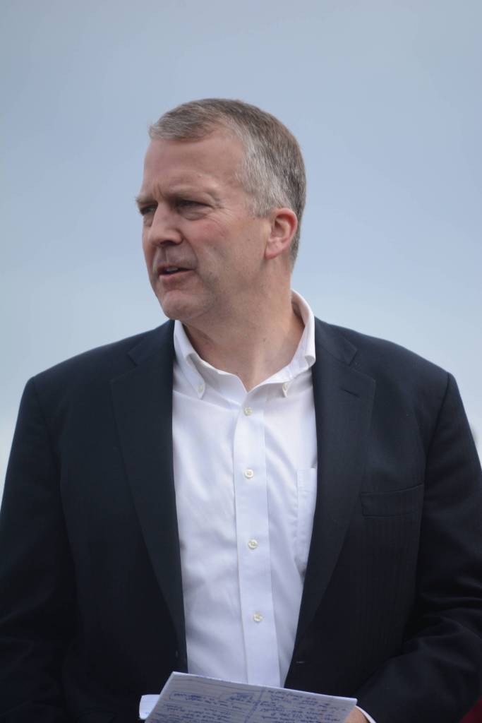 Sullivan faces SRO crowd at harbor