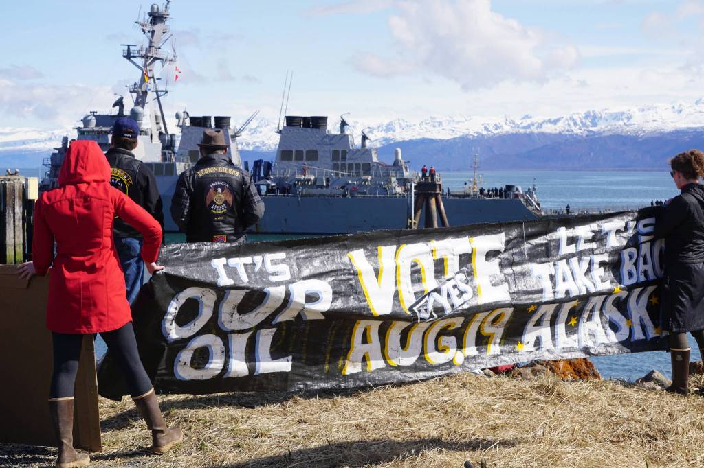 Homer gives huge welcome to USS Hopper