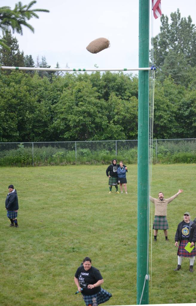 Mist doesn’t dampen spirit of Highland Games