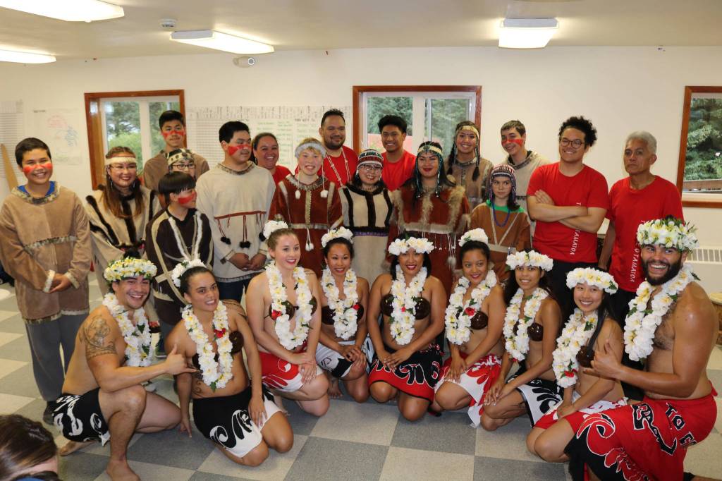 Te`arama group visits peninsula