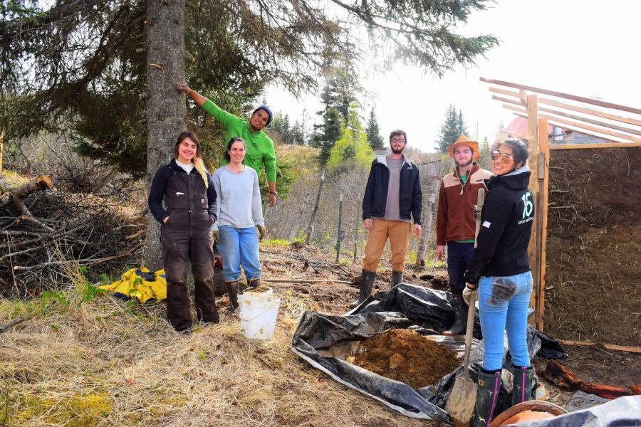 A WWOOFer crew at C& D Peonies. (Photo by Jennifer Tarnacki)