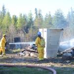 Firefighters save East End Road homes from wildfire
