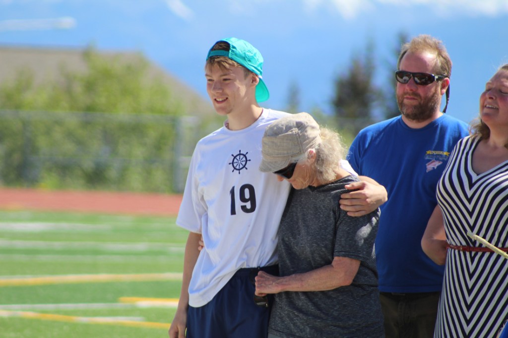 Homer High recognizes outstanding athletes, parents