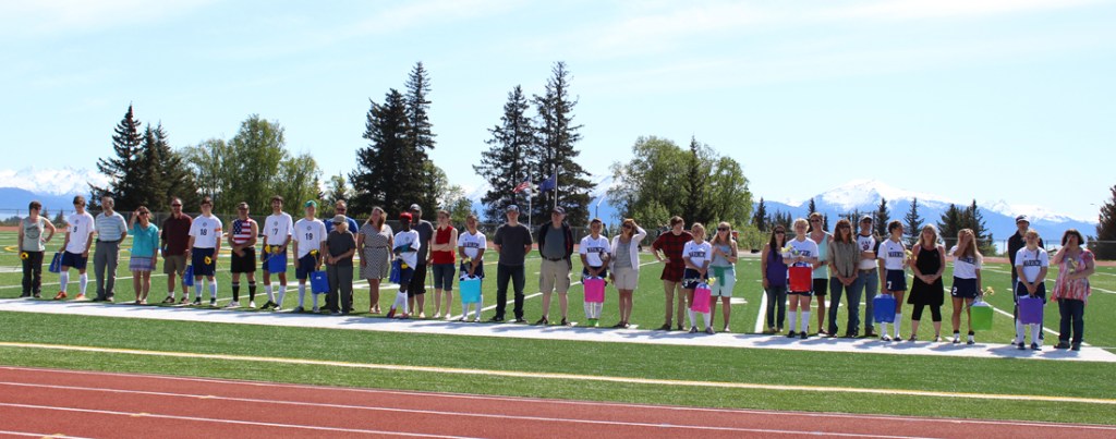 Homer High recognizes outstanding athletes, parents