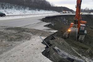Earthquake-weary Alaskans still grappling with damage