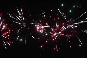 Fireworks explode in the sky above Mariner Park on New Years Eve, Dec. 31, 2018 in Homer, Alaska. (Photo by Megan Pacer/Homer News)