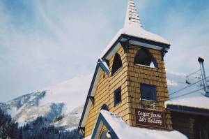 Resurrect Art Coffee House in Seward, Alaska. (Photo by Kat Sorensen/Peninsula Clarion)