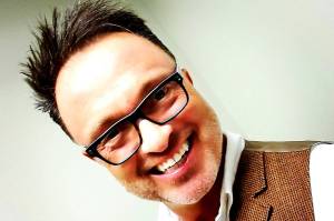 Homer-grown artist returns to passion after corporate detour