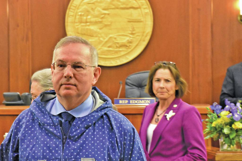 Peter Segall | Juneau Empire                                House Speaker Bryce Edgmon, I-Dillingham, and Senate President Cathy Giessel, R-Anchorage, in the House Chambers before a joint session on Friday.