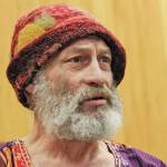 Man charged for nailing sign to governor’s mansion pleads no contest