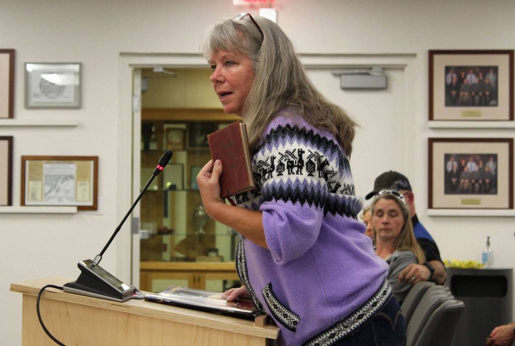 Ashlyn OHara / Peninsula Clarion
April Orth testifies before the Kenai Peninsula Borough School District Board of Education on Monday in Soldotna.