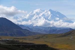 AP Photo / Becky Bohrer
Sightseeing buses and tourists are seen at a pullout popular for taking in views of North Americas tallest peak, Denali, in Denali National Park and Preserve, Alaska, on Aug. 26, 2016.