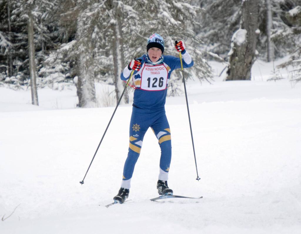 Jeff Helminiak/Peninsula Clarion 
Homers Jody Goodrich skates to seventh in the varsity race at the Kardinal Klassic at Kenai Golf Course on Friday in Kenai.