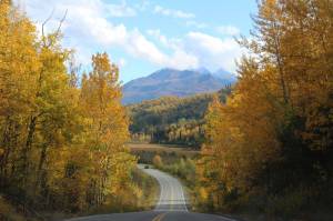 Fall colors frame Knik River Road on Saturday, Sept. 16, 2022 in Knik River, Alaska. (Ashlyn O'Hara/Peninsula Clarion)