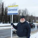 Larry Opperman waves a sign in support of Alaska House candidate Justin Ruffridge at the intersection of the Kenai Spur and Sterling highways on Tuesday, Nov. 8, 2022 in Soldotna, Alaska. (Ashlyn O'Hara/Peninsula Clarion)
