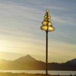 Ninilchik artist Argent Kvasnikoff's sculpture,“Tuyanitun: Tuggeht,” catches the morning sun on Friday, Nov. 18, 2022, at Tuggeht — the Dena'ina anme for Bishop's Beach — in Homer, Alaska. (Photo by Michael Armstrong/Homer News)