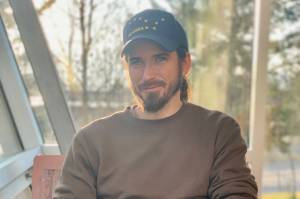 Lucas Wilcox at the Homer Public Library, Homer, Alaska, Dec. 7, 2022. (Photo by Christina Whiting/Homer News)