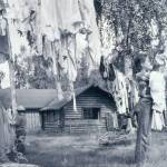 Its laundry day on the Lancashire homestead. (1954 photo by Bob and Ira Spring for Better Homes & Garden magazine)