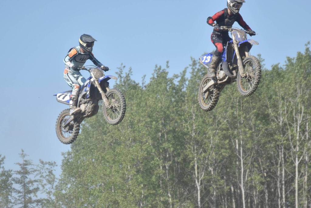 Photo by Jeff Helminiak/Peninsula Clarion
Homers Dylan Arno (71) competes in the Pro class at Alaska State Motocross Race #4 at Twin City Raceway in Kenai, Alaska, on Sunday, June 16, 2024.