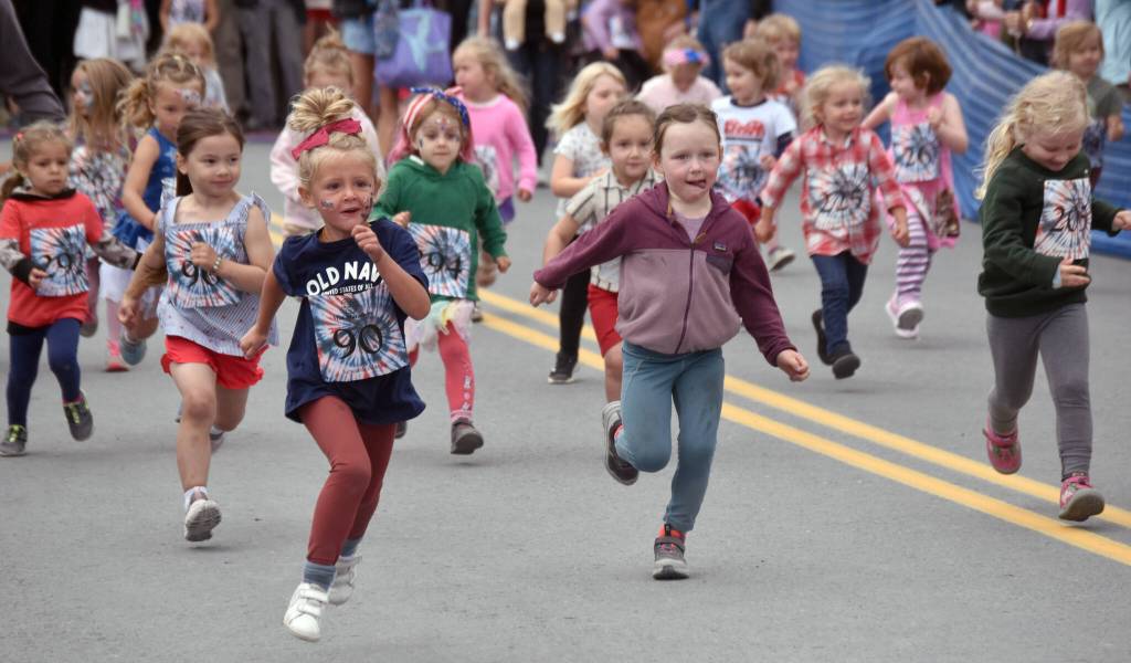 The Mini Mount Marathon goes off at the Mount Marathon Race on Thursday, July 4, 2024, in Seward, Alaska. (Photo by Jeff Helminiak/Peninsula Clarion)