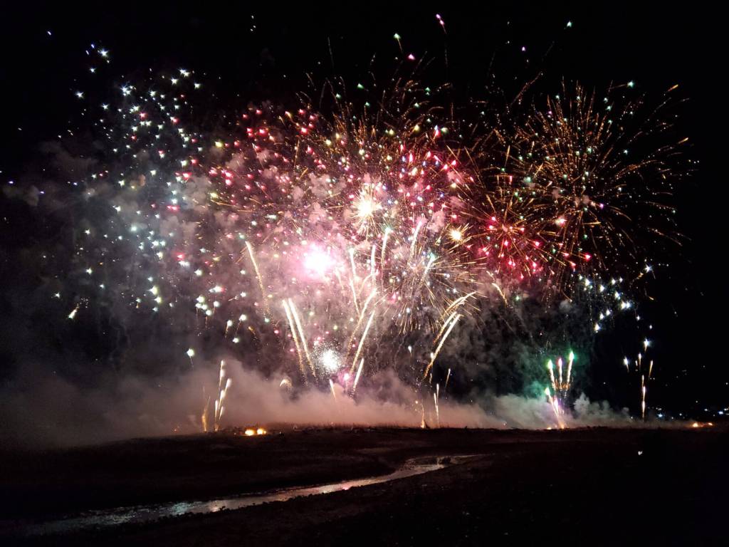 Fireworks light up Mariner Park during the seventh annual crowdfunded New Years Eve Fireworks Fantastical on Tuesday, Dec. 31, 2024, on the Homer Spit in Homer, Alaska. (Delcenia Cosman/Homer News)