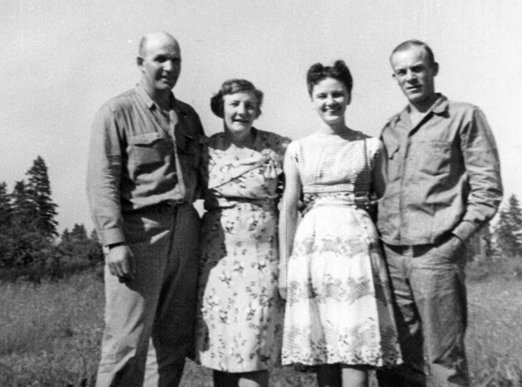 Photo courtesy of the Huebsch Family Collection
Two husband-and-wife pairs: Poopdeck and Bernice Platt (left) and Alice (Poopdecks daughter) and Fred Huebsch, 1947.