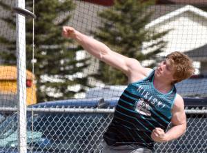 Nikiskis Rex Wittmer competes in the discus at the SoHi Invite on Saturday, May 3, 2025, at Soldotna High School in Soldotna, Alaska. (Photo by Jeff Helminiak/Peninsula Clarion)