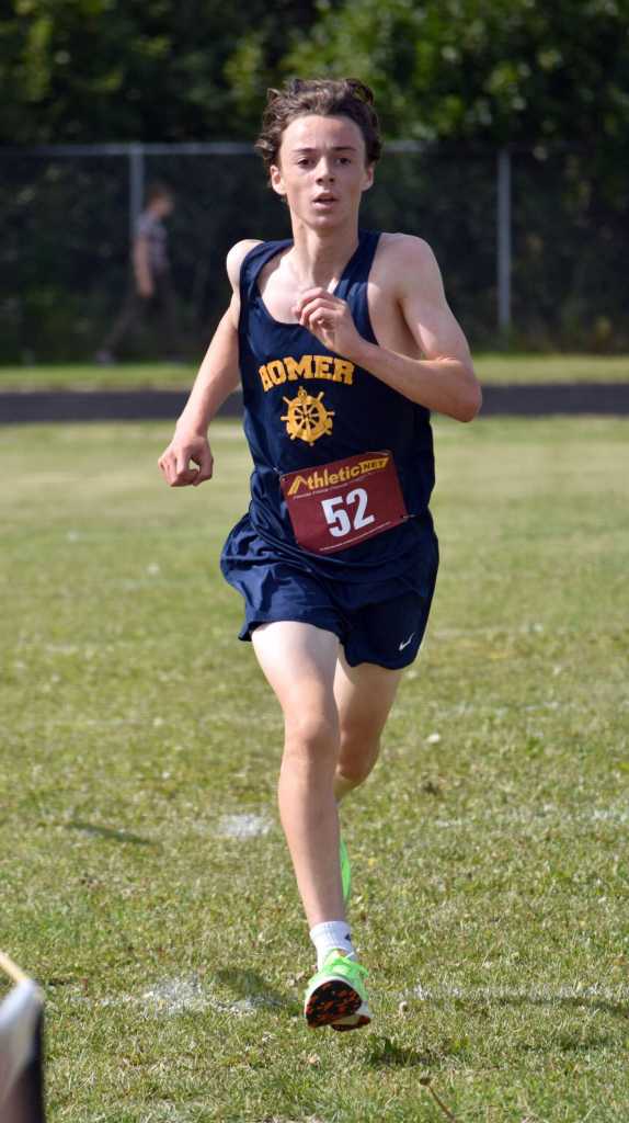 Homers Rio Waltenbaugh takes second in the freshmen-sophomore boys race at the Kenai/Nikiski Class Races on Monday, Aug. 18, 2025, at Nikiski Middle-High School in Nikiski, Alaska. (Photo by Jeff Helminiak/Peninsula Clarion)