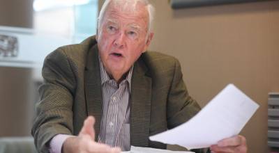 Former Gov. Frank Murkowski speaks on a range of subjects during an interview with the Juneau Empire. (Michael Penn / Juneau Empire File)